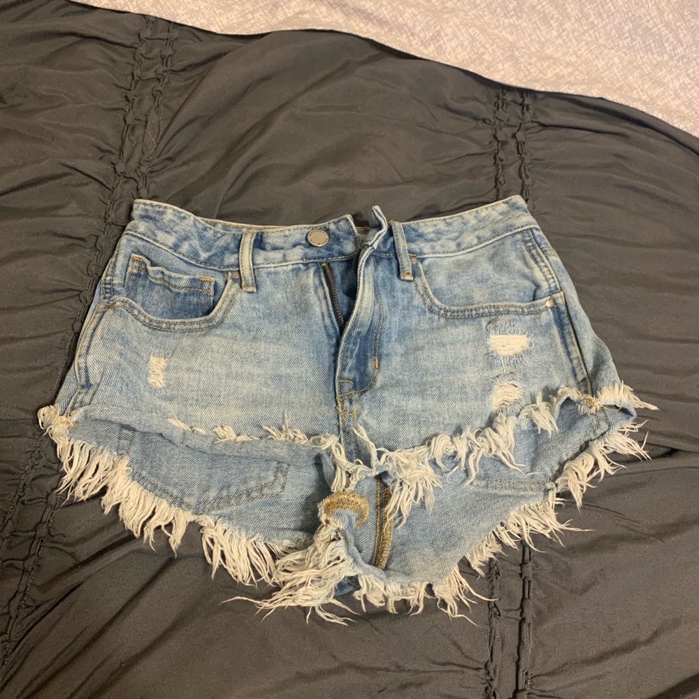 Bullhead high rise jean shorts